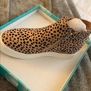 Wedge sneakers from pink lily